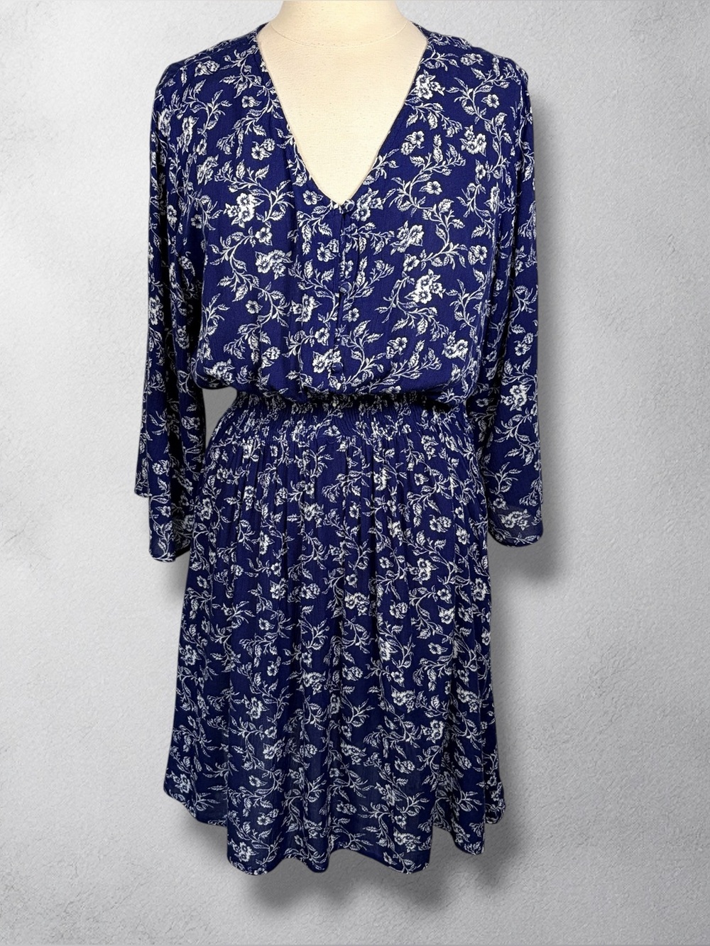 J.GHEE Navy Blue & White Floral Boho Flare Sleeve V-Neck Mini Dress, 1X